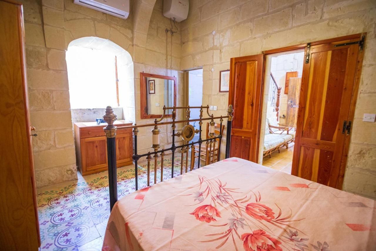 Dar Ta' Tumas Villa Għarb Buitenkant foto