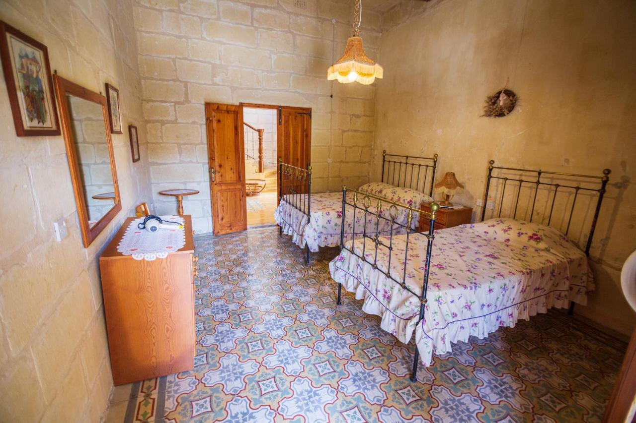 Dar Ta' Tumas Villa Għarb Buitenkant foto