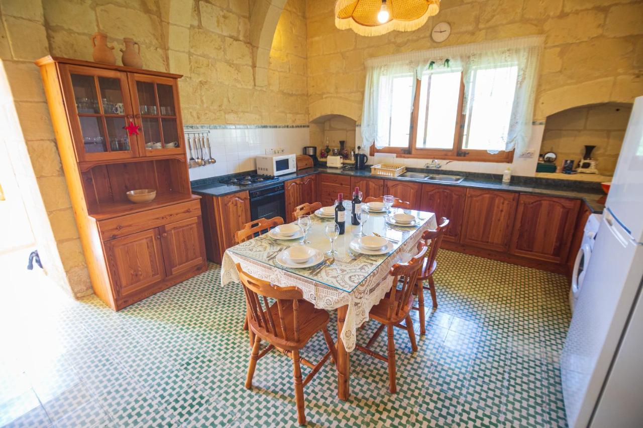 Dar Ta' Tumas Villa Għarb Buitenkant foto